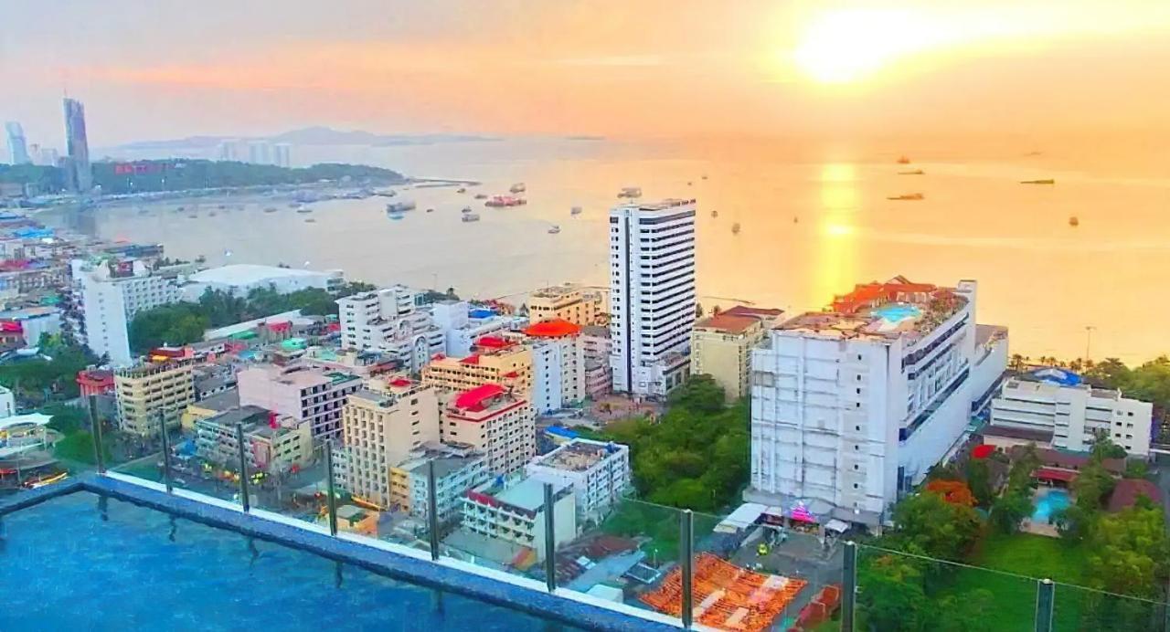 2 Bed Room, Large Living Room @ Central Pattaya Exterior foto